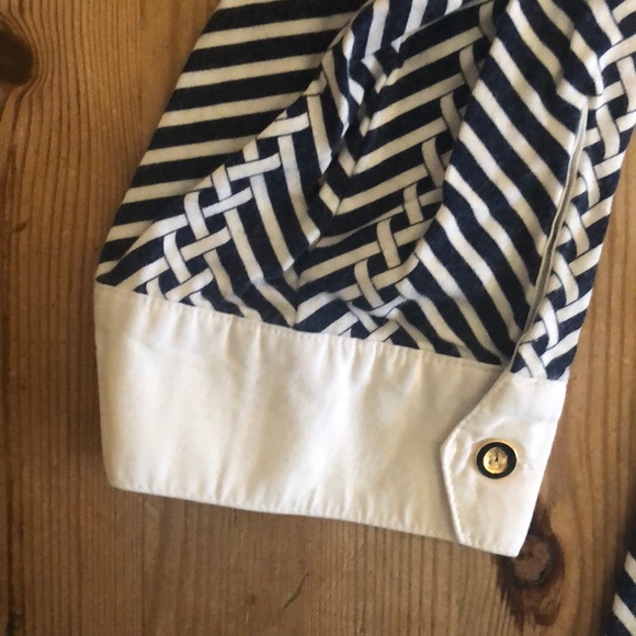 3/4 button down - Picture 3 of 3